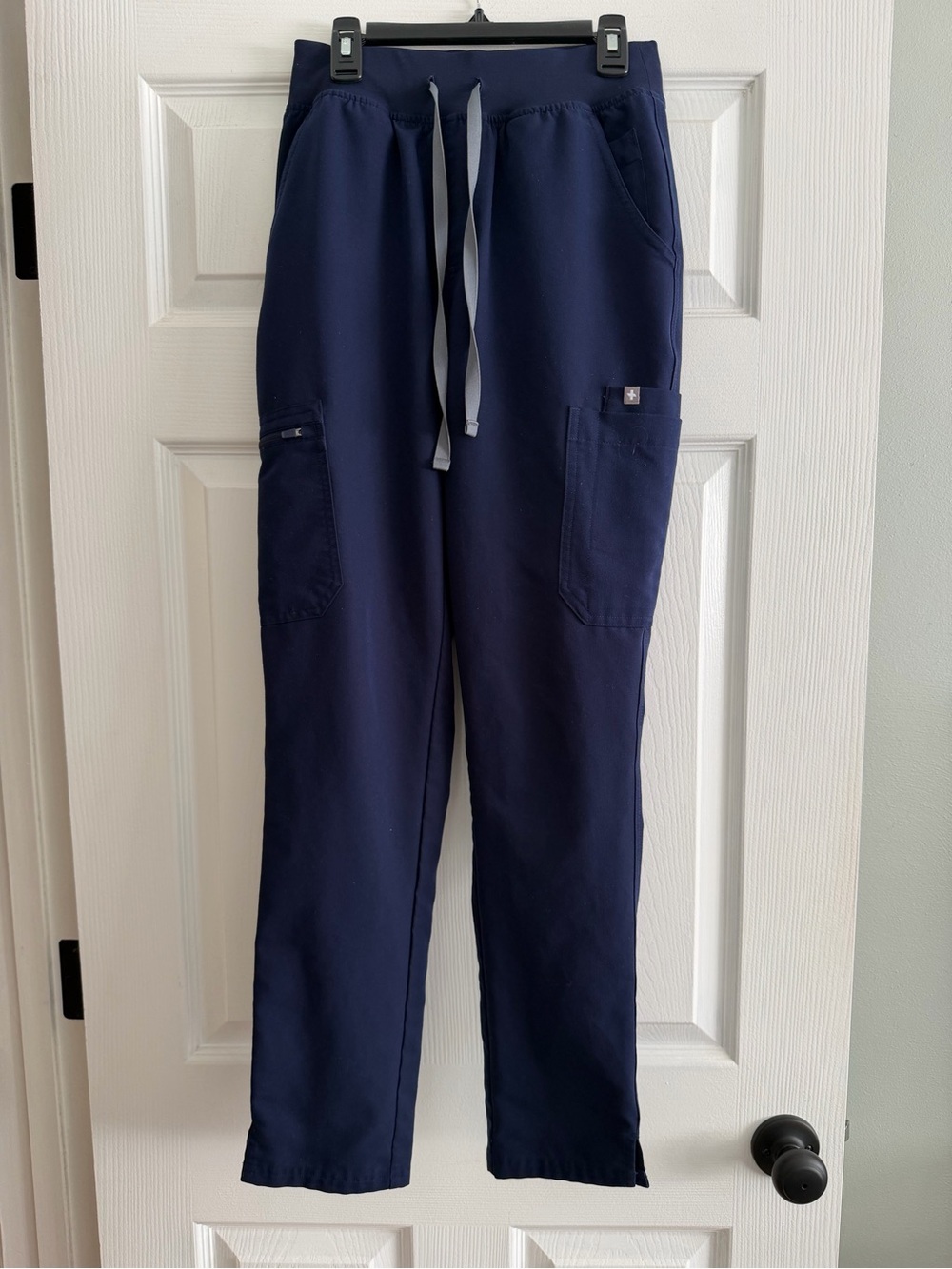 FIGS Women’s Yola High Rise Slim Scrub Pants size XS